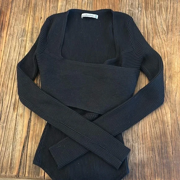 Abercrombie and Fitch Bodysuit - Picture 2 of 6